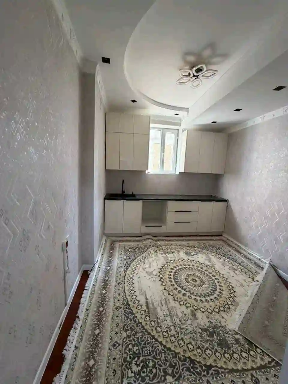 3-к квартира, 2 этаж, 100 м², Фирдавси