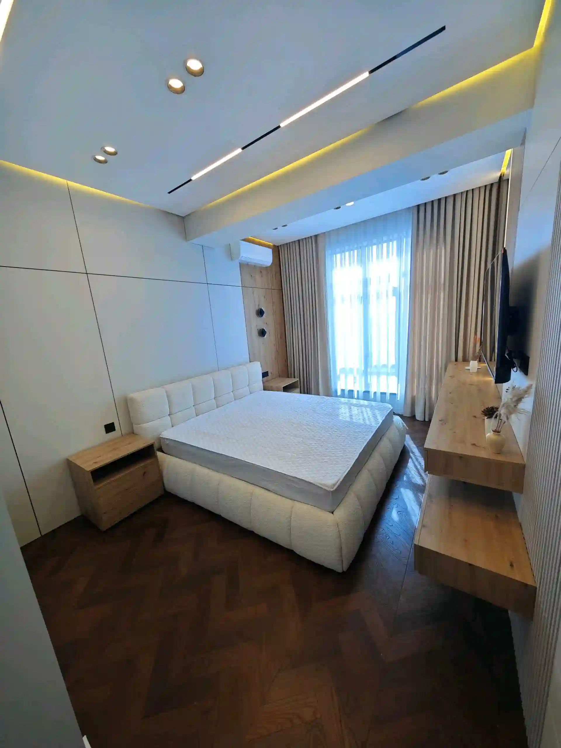 3-к квартира, 11 этаж, 110 м², 33 микрорайон ру ба руи Лицеи умари хаем .