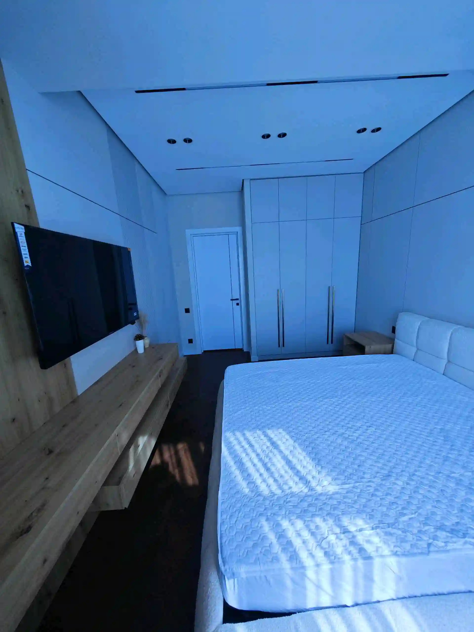3-к квартира, 11 этаж, 110 м², 33 микрорайон ру ба руи Лицеи умари хаем .