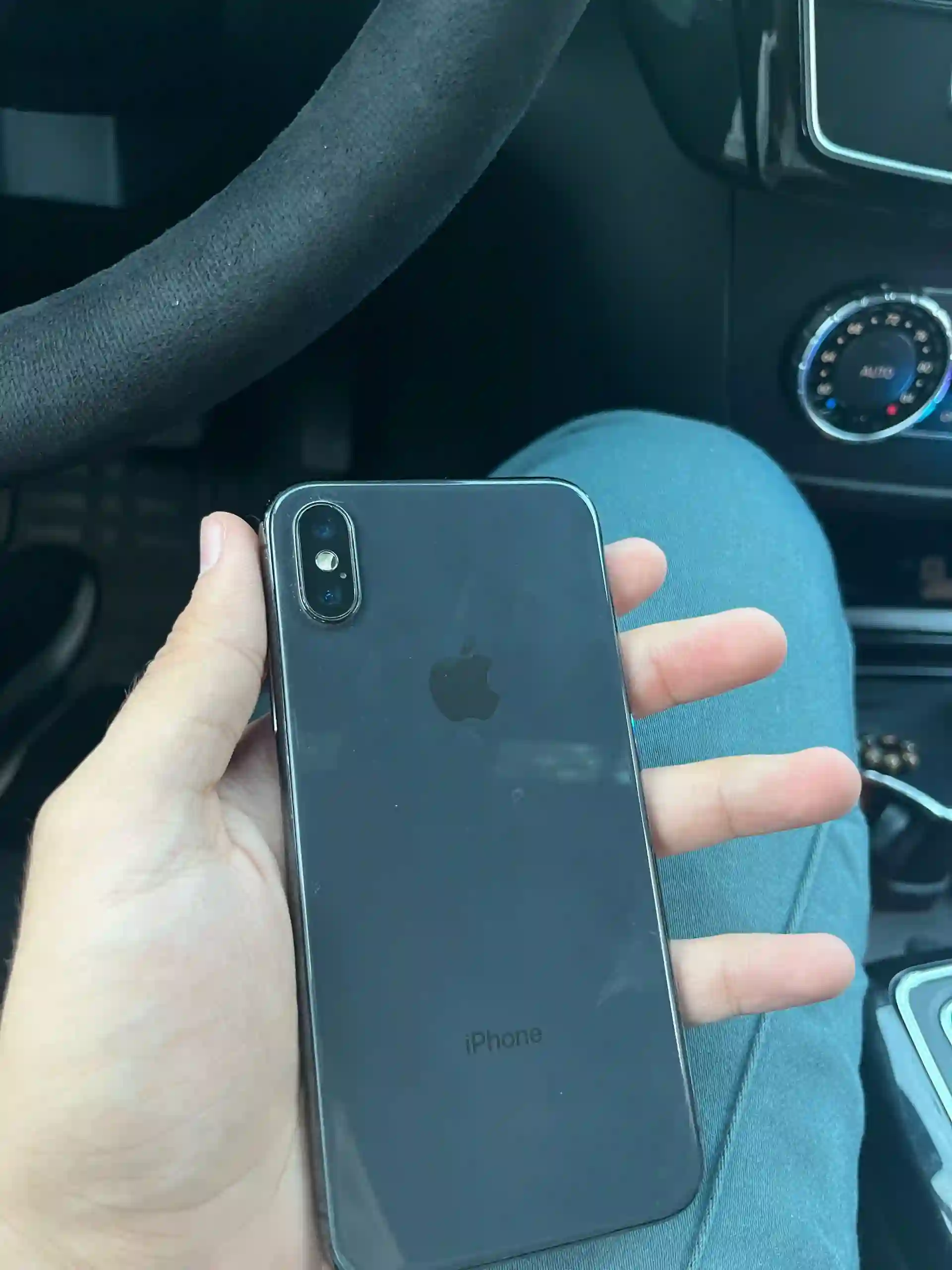 Apple IPhone x 64 gb