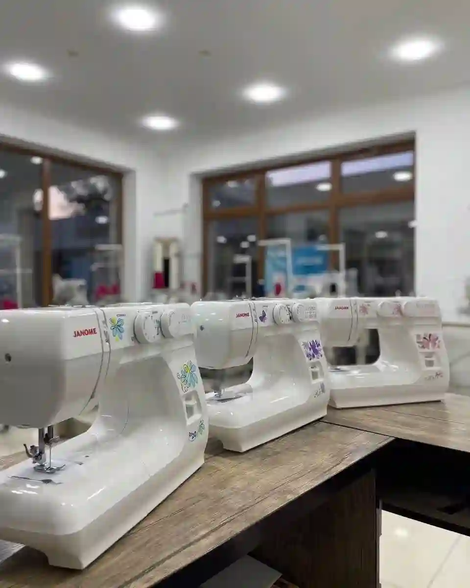 Мошинаи Дузандаги JANOME M20