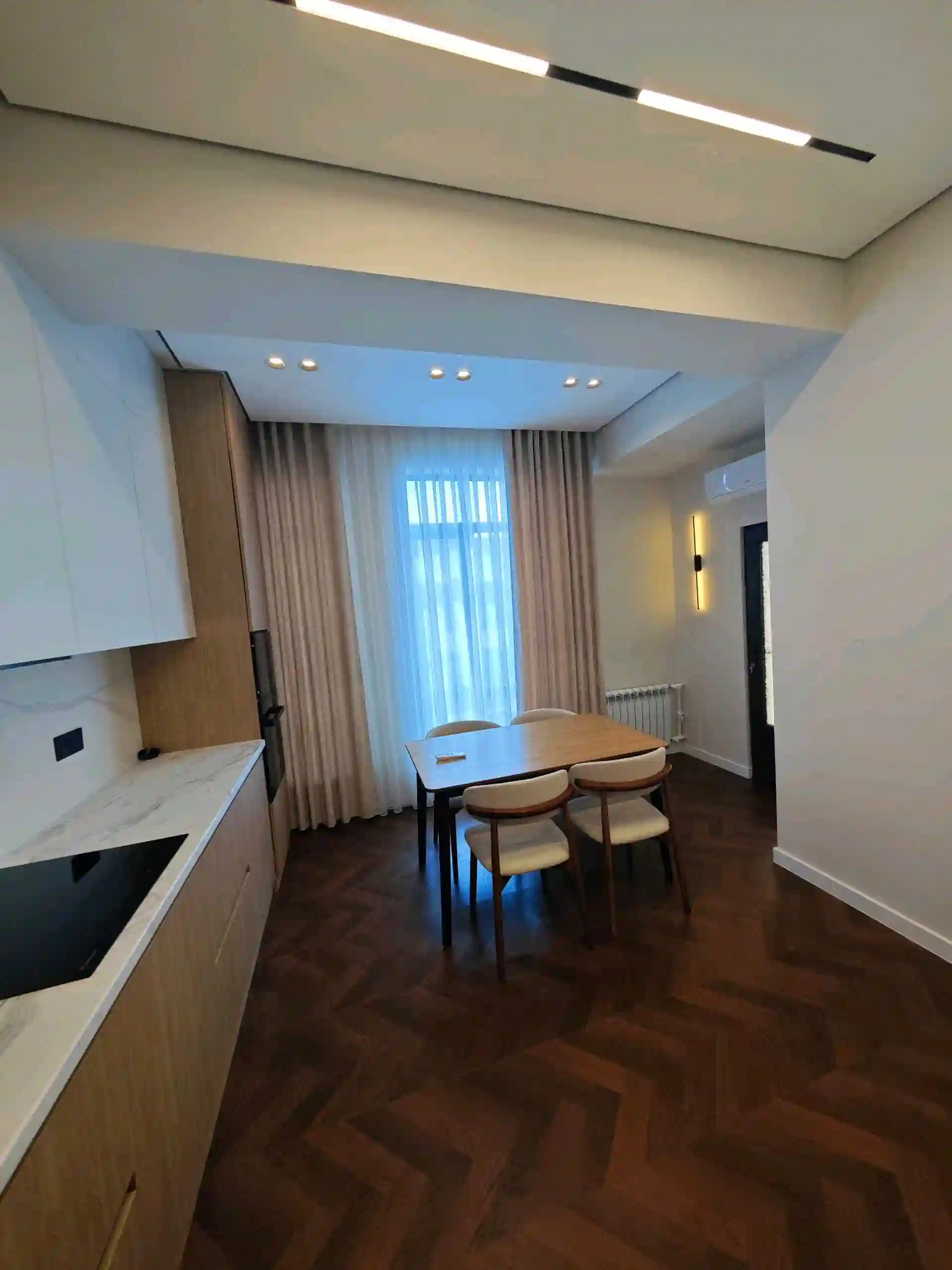 3-к квартира, 9 этаж, 106 м², 33 мкр Пшти лицеи Умари Хаем