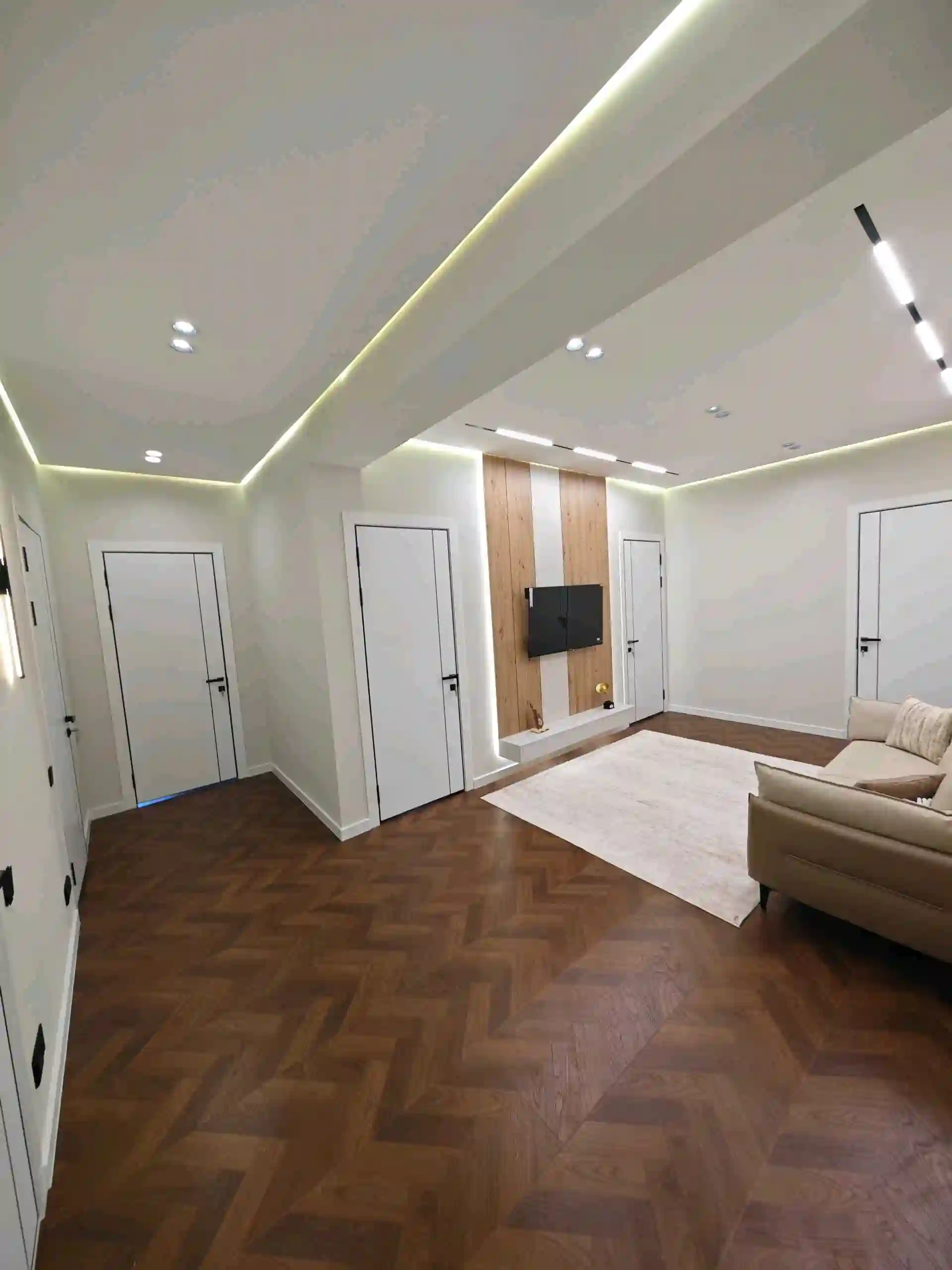 3-к квартира, 9 этаж, 106 м², 33 мкр Пшти лицеи Умари Хаем