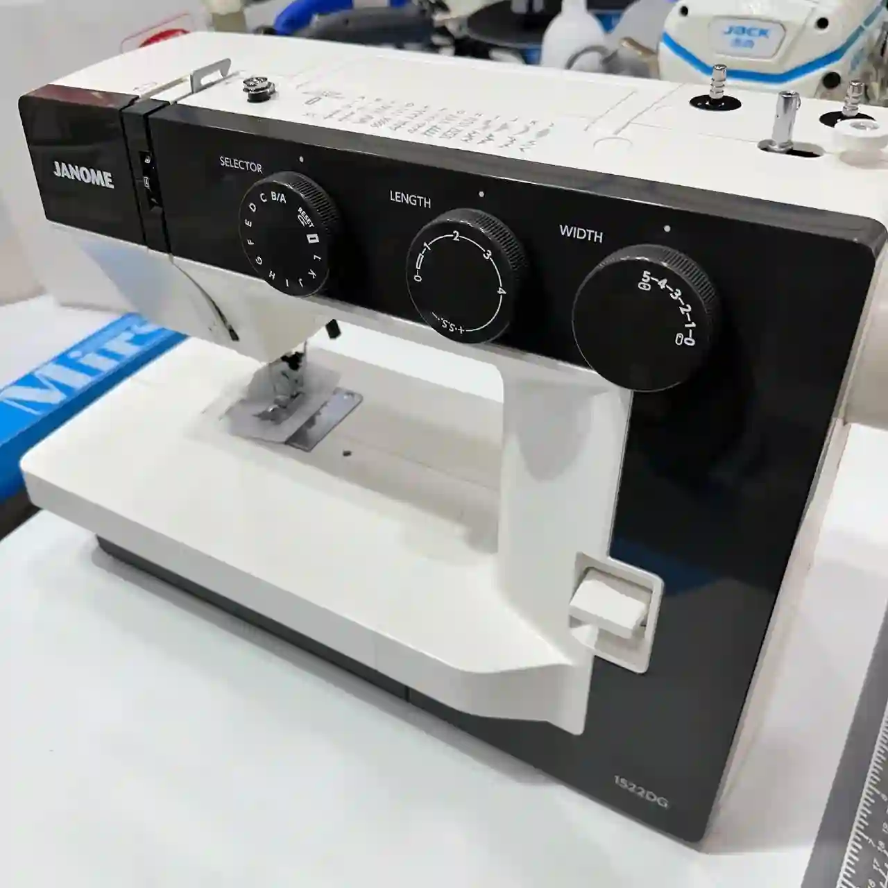 Мошинаи Дузандаги JANOME 1522
