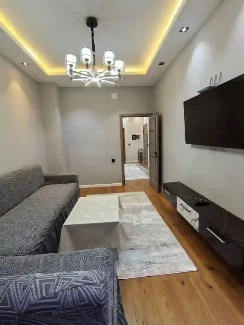 2-к квартира, 3 этаж, 57 м², шохмансур