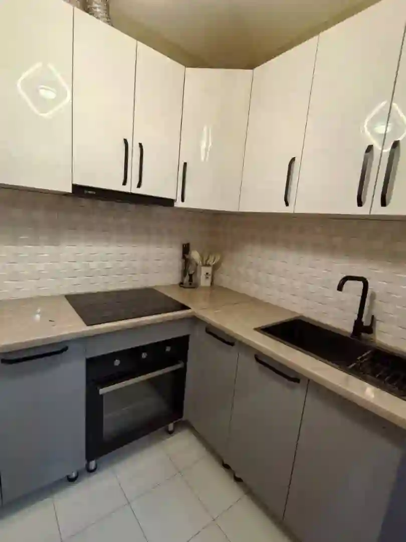 2-к квартира, 3 этаж, 57 м², шохмансур