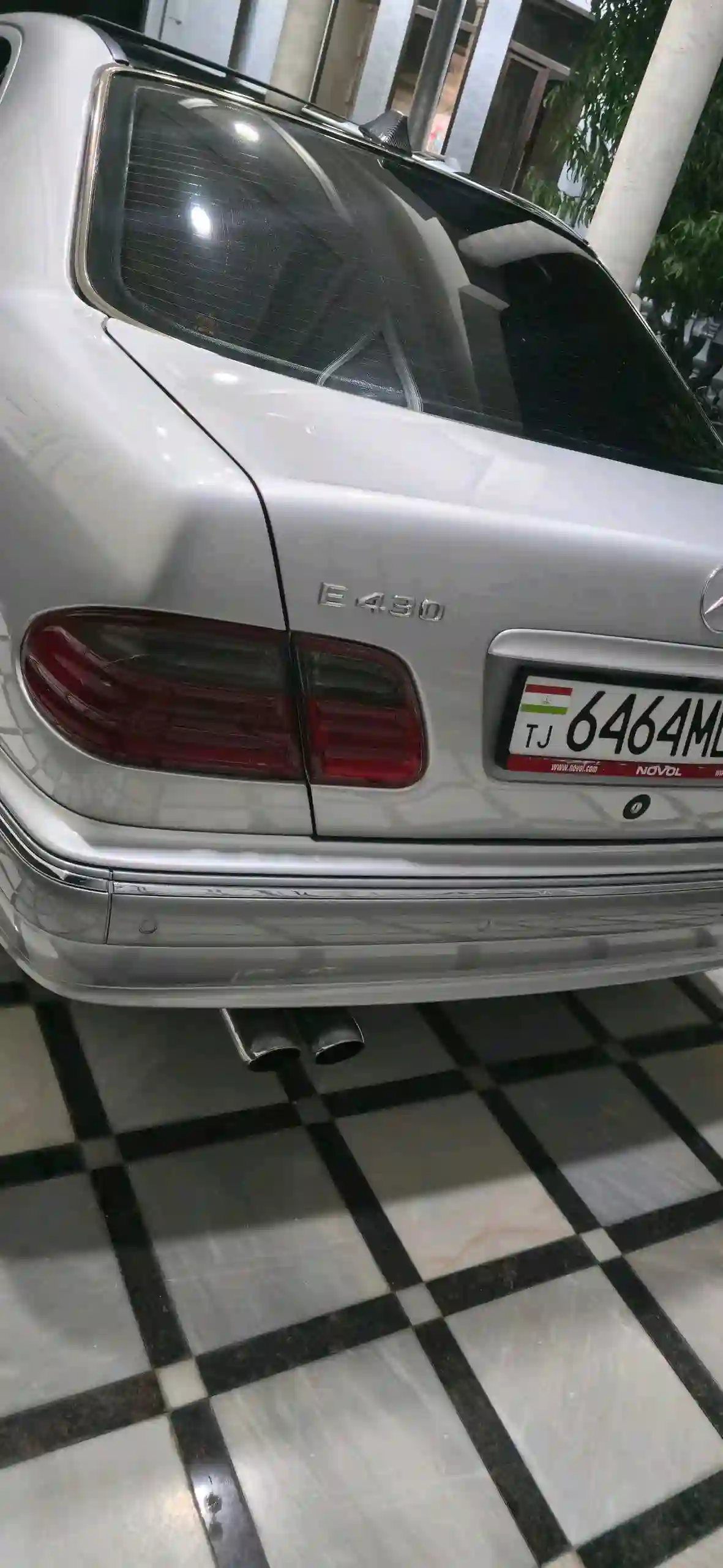 Mercedes-benz E class 2002
