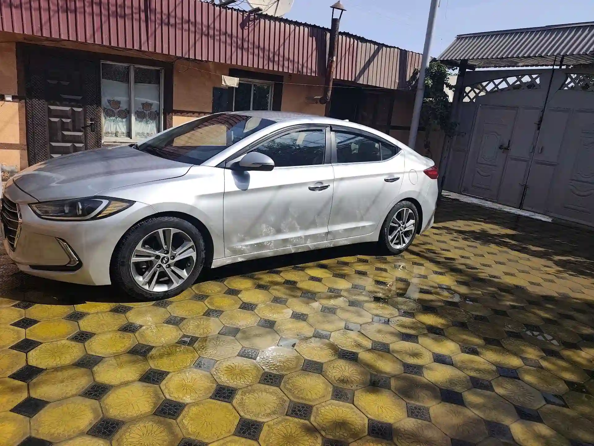 Hyundai Elantra 2017