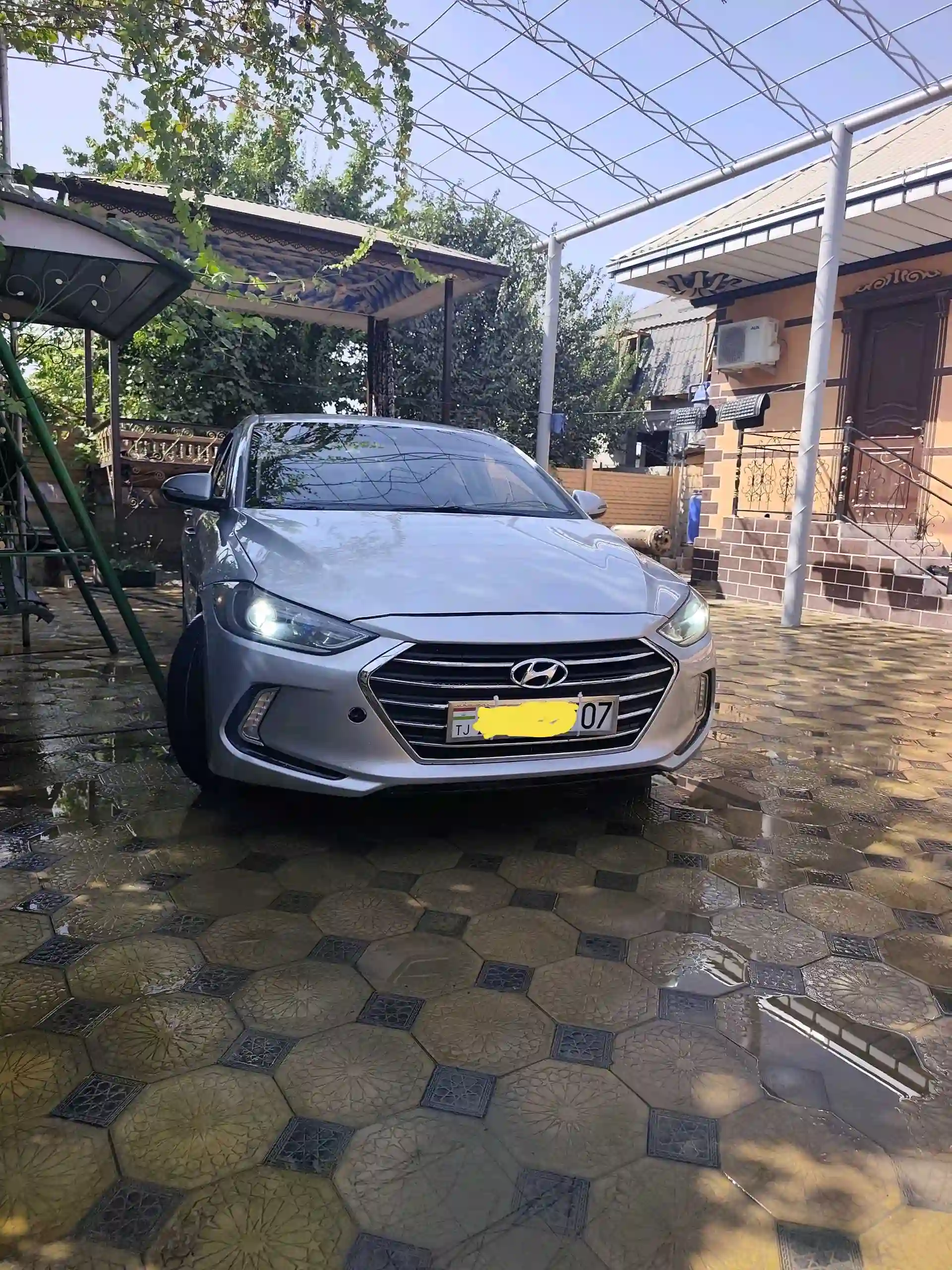 Hyundai Elantra 2017