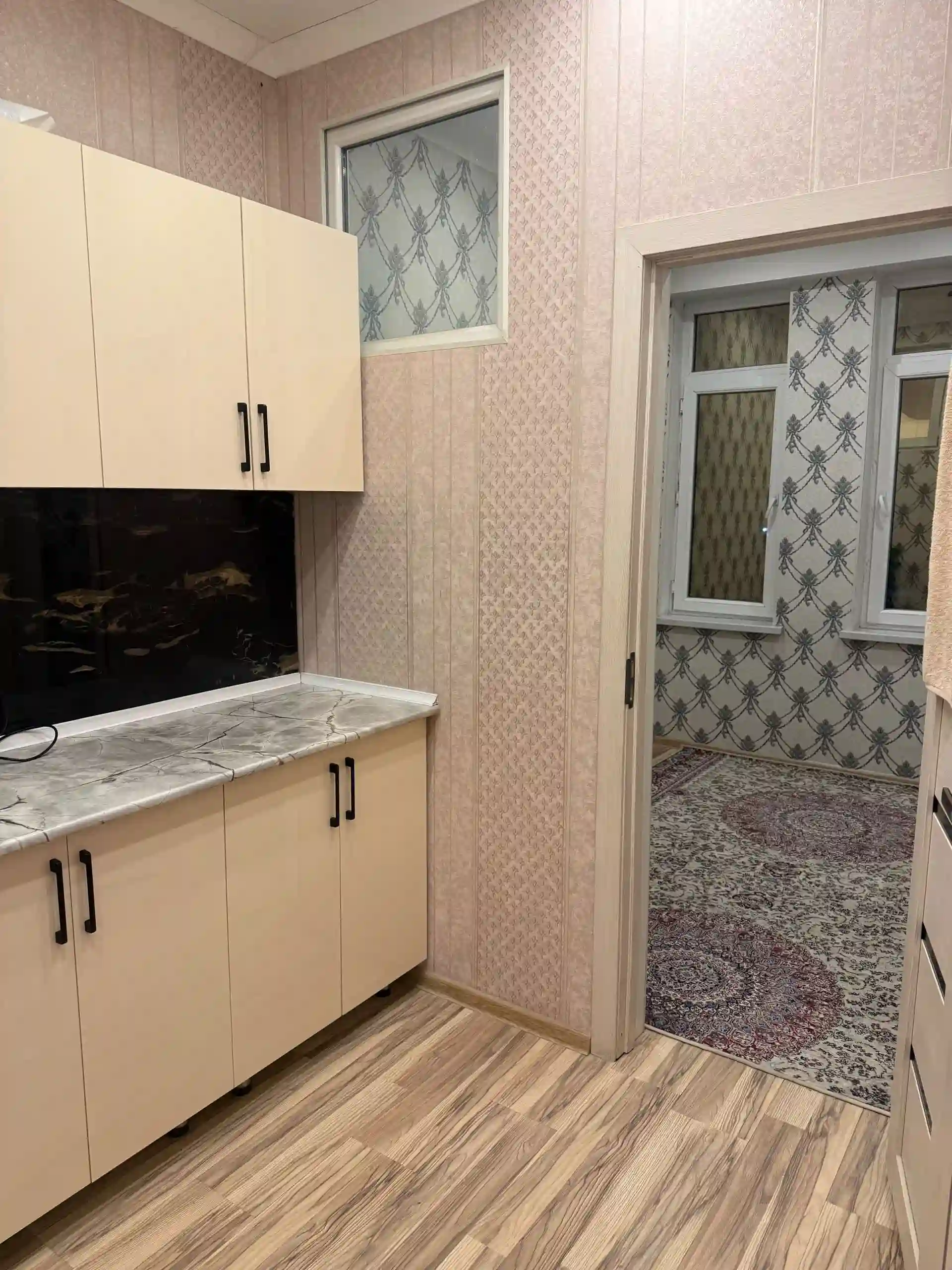 2-к квартира, 3 этаж, 50 м², фирдавси