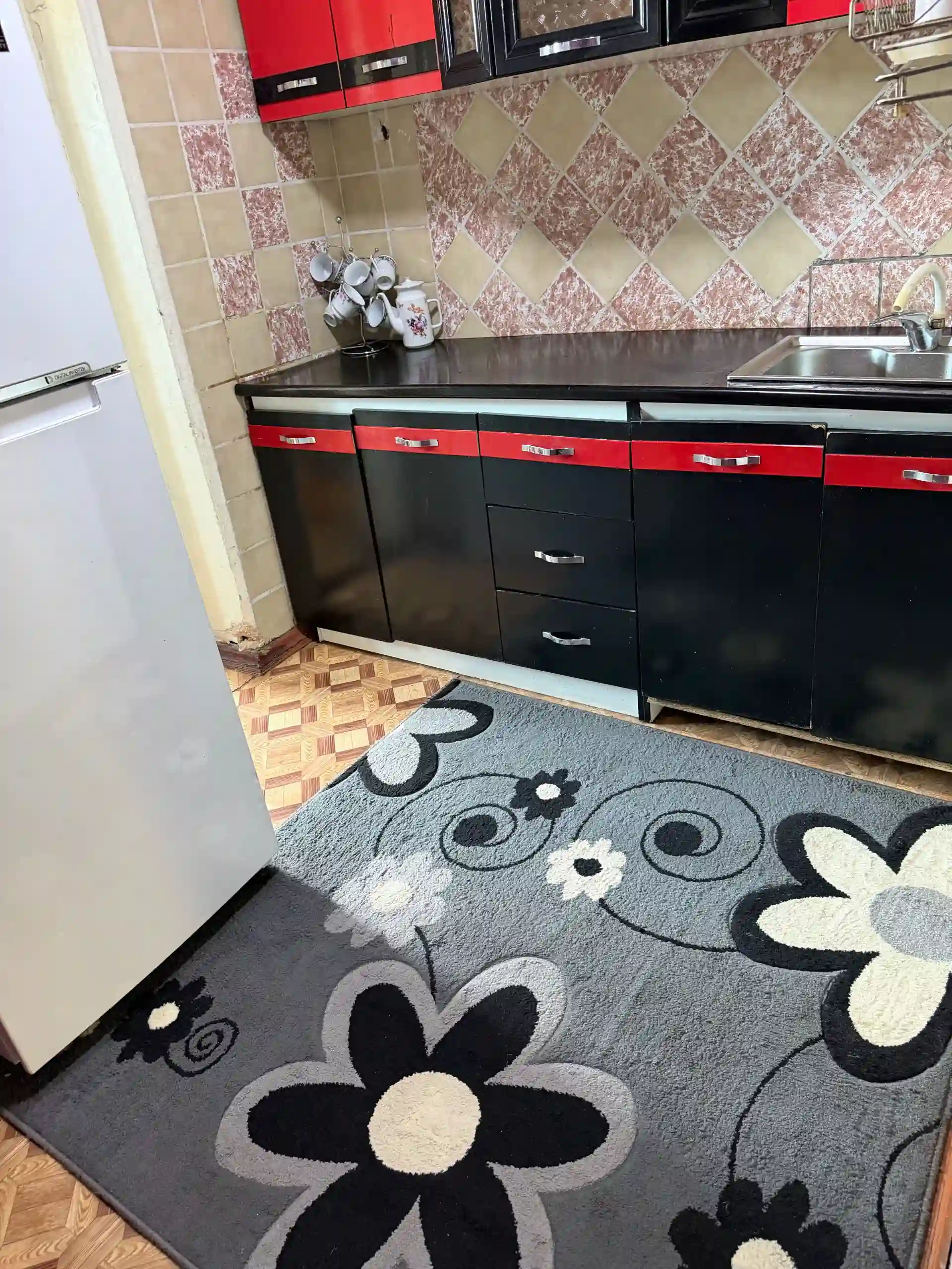 3-к квартира, 2 этаж, 64 м², Город Бустон