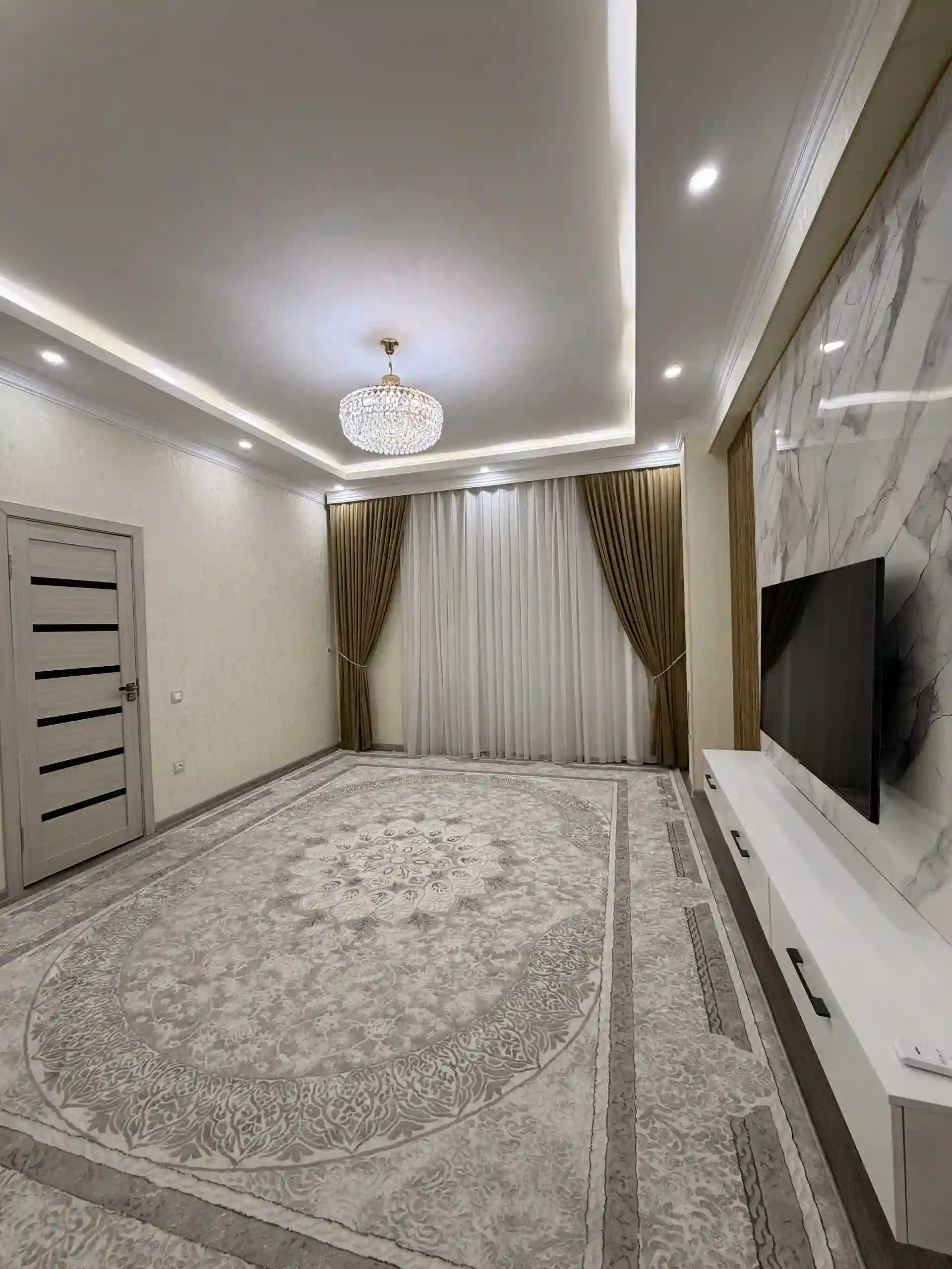 2-к квартира, 12 этаж, 63 м², ру ба руи Цирк доми тисел
