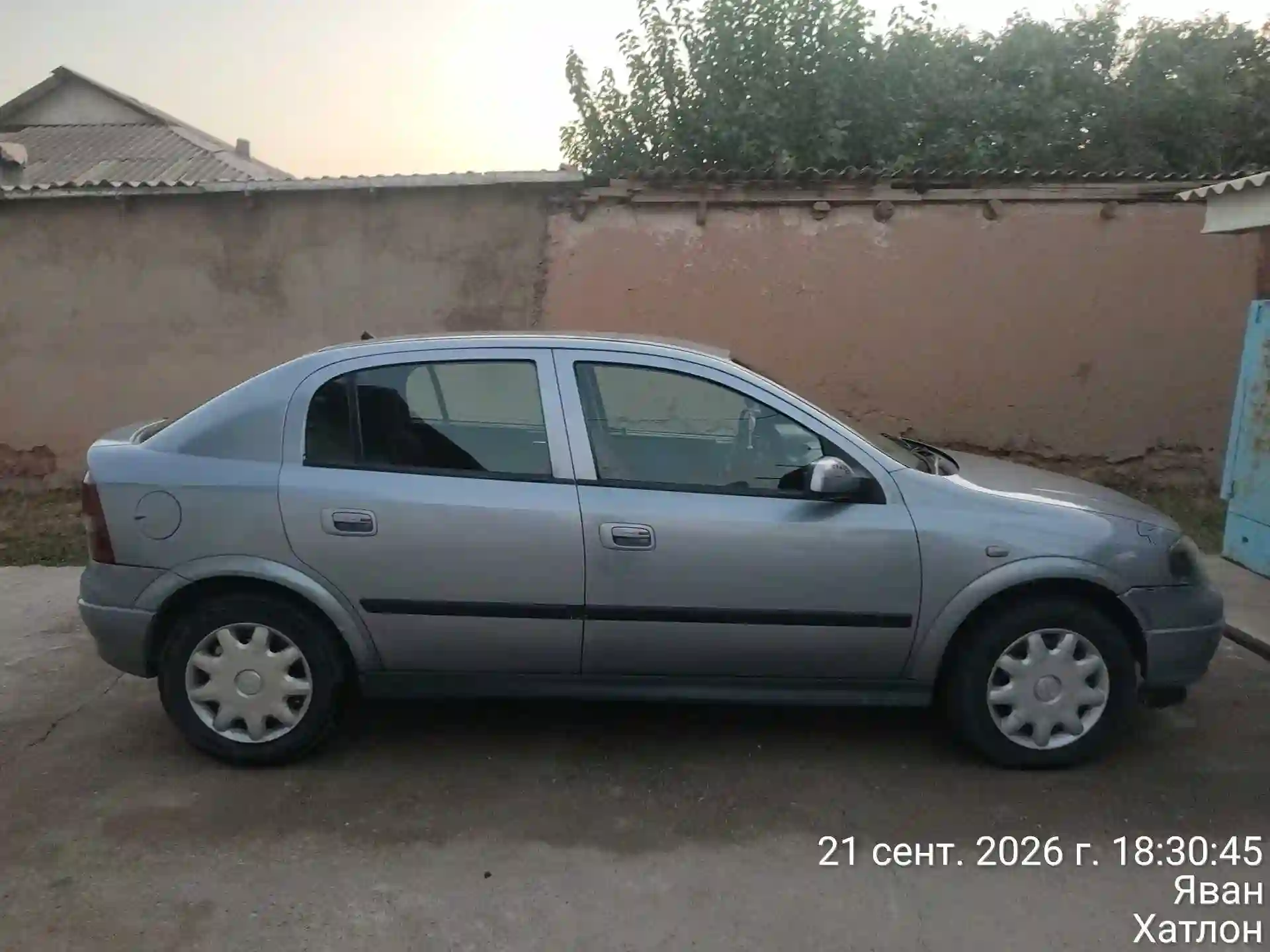 Opel Astra j 2000