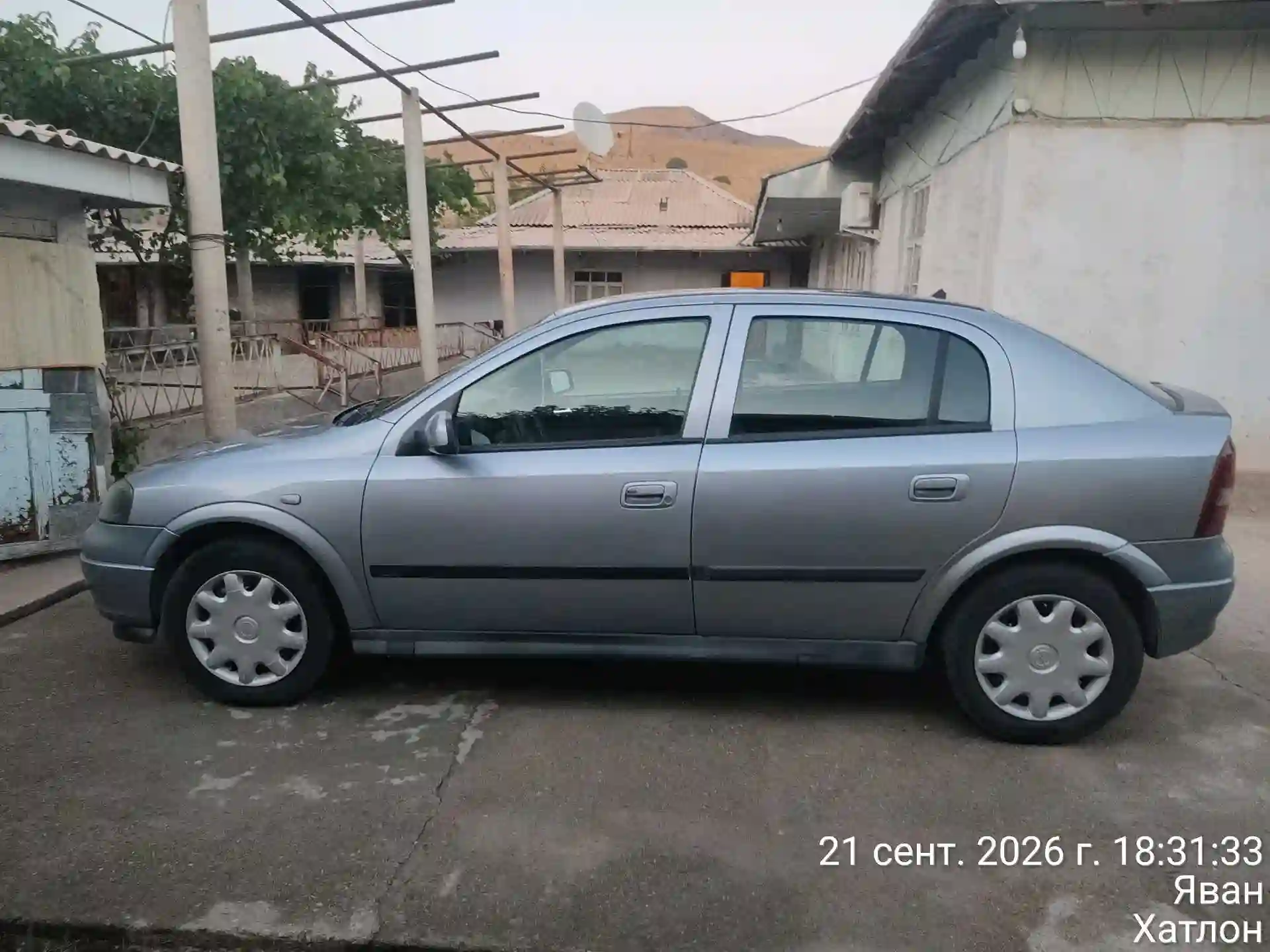 Opel Astra j 2000