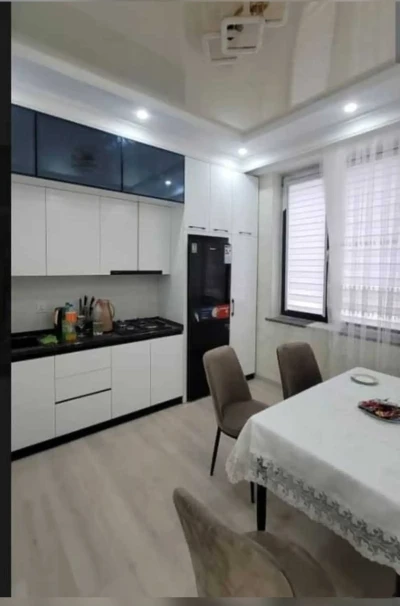 2-комн. квартира, 8 этаж, 76м², 34мкр — миниатюра 4