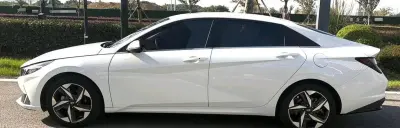 Hyundai Elantra, 2022