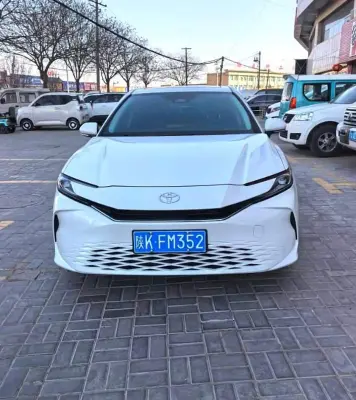 Toyota Camry, 2025 — миниатюра 9
