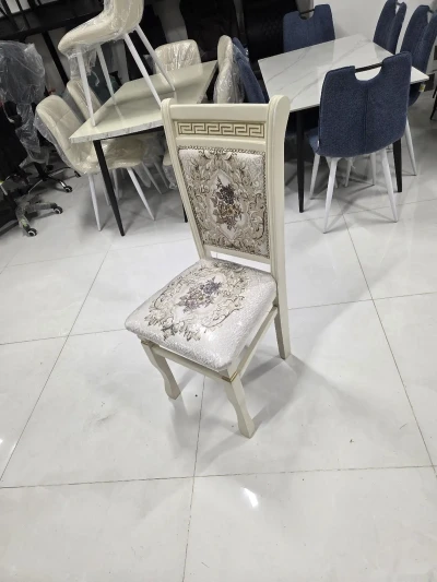 Стулья — миниатюра 1