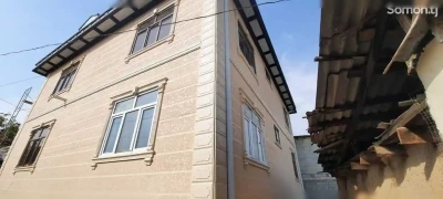 Фасадный декор из пенопласта для окна — миниатюра 3