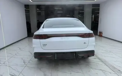 BYD Qin L, 2025