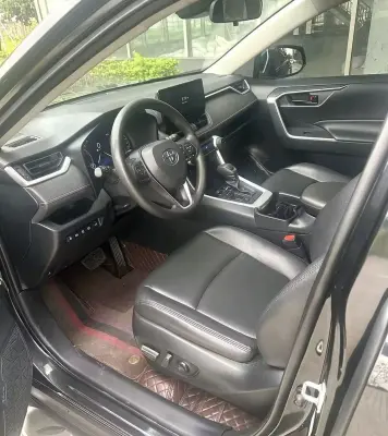 Toyota RAV 4, 2023