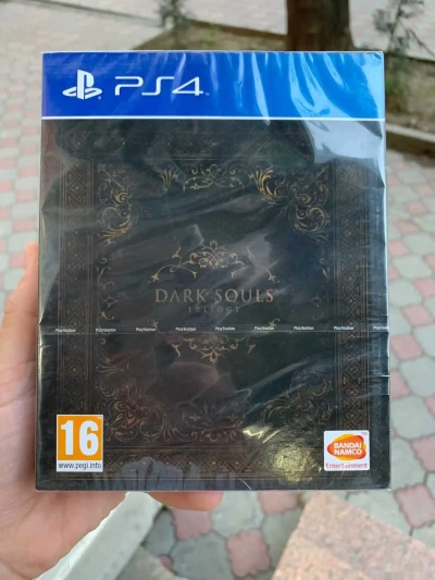 Игра Dark Souls Trilogy для PlayStation 4 — миниатюра 1
