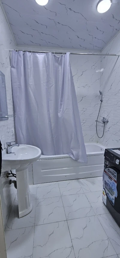 2-комн. квартира, 4 этаж, 80м², 20мкр — миниатюра 12