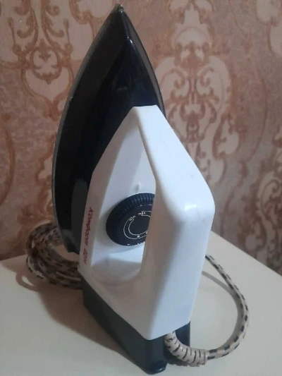 Утюг — миниатюра 1