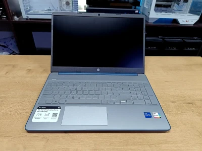 Ноутбук HP Laptop 15 Core i5-1235U / 8GB / 256GB SSD