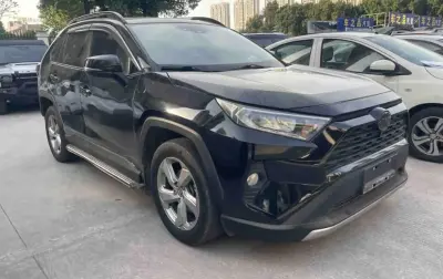 Toyota RAV 4, 2023