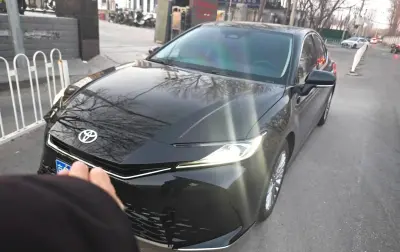 Toyota Camry, 2025 — миниатюра 5