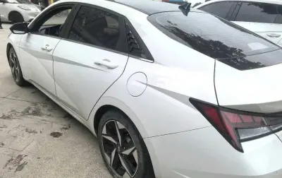 Hyundai Elantra, 2021