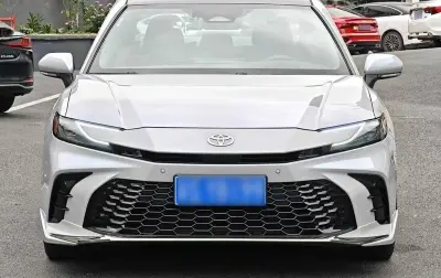 Toyota Camry, 2025 — миниатюра 6