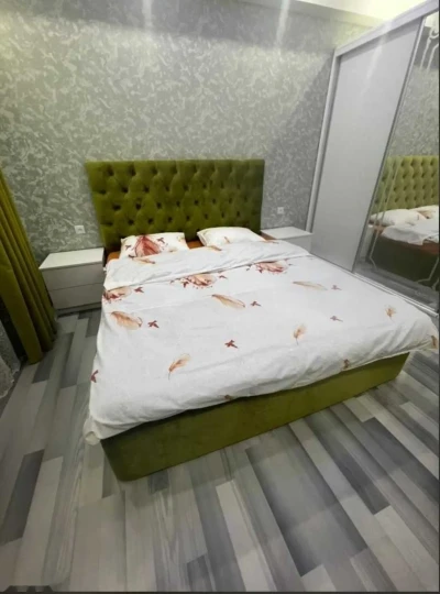2-комн. квартира, 4 этаж, 80м², 13мкр — миниатюра 2