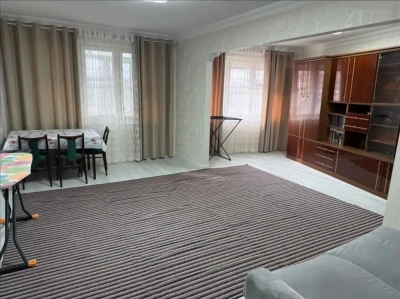 3-комн. квартира, 2 этаж, 90м², 8мкр — миниатюра 5