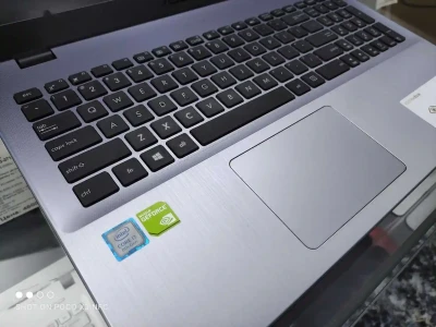 Игровой ноутбук Asus X542UN Core i7-8550U MX150 2GB /8GB/512GB SSD 8TH GEN — миниатюра 6