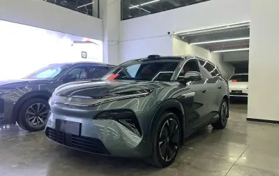 BYD Tang, 2025