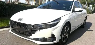 Hyundai Elantra, 2022