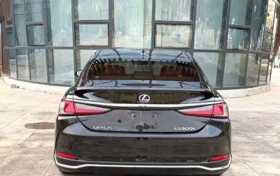Lexus ES series, 2018