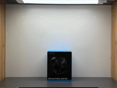 Переключатель передач Logitech Driving Force Shifter — миниатюра 1