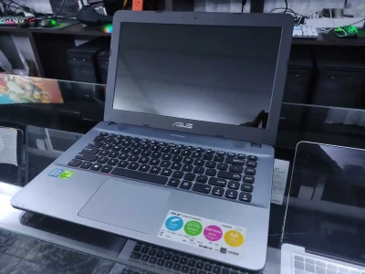Ноутбук Asus VivoBook X441UK Core i5-7200U /GeForce 920MX 2GB / 4GB / 256GB SSD — миниатюра 2