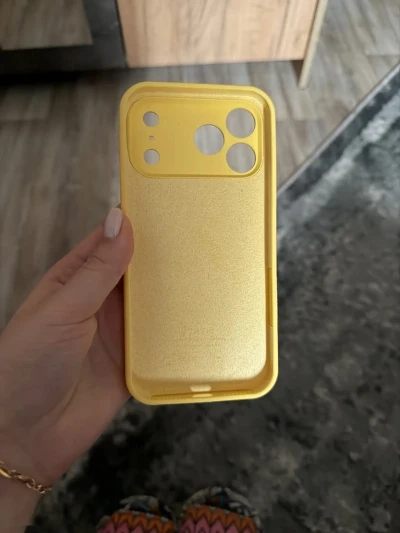 Чехол от iPhone 17