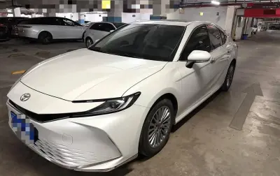 Toyota Camry, 2025 — миниатюра 4