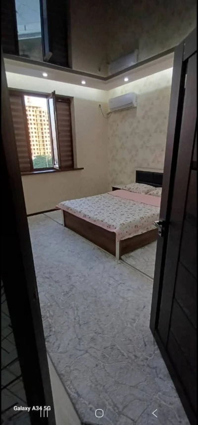 2-комн. квартира, 4 этаж, 70м², 20мкр — миниатюра 1