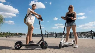 Электросамокат Xiaomi М365 — миниатюра 1