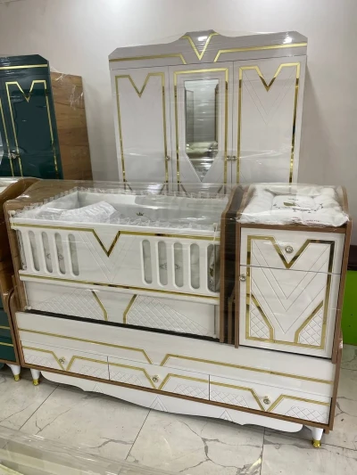 Колыбель со шкафом — миниатюра 1