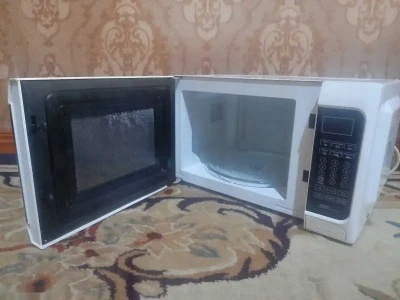 Микроволновая печь с грилем Haier — миниатюра 2