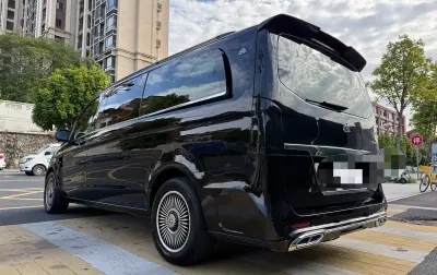 Mercedes-Benz Maybach, 2023