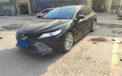 Toyota Camry, 2018 — миниатюра 1