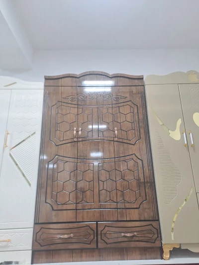 Шкаф
